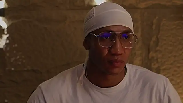 Logan Varela online show from 11.25.25