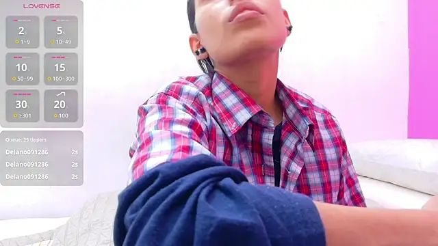 yourcuteneighbourr online show from 03.03.26