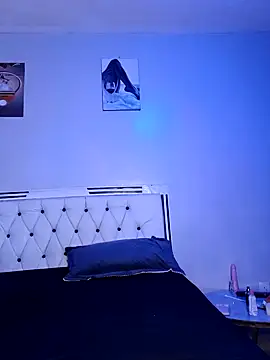 Snapshot of C-yoyo chatting on 10.15.25 C-yoyo online show from 10.15.25