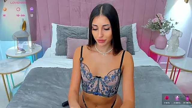 Snapshot of AlishaBel chatting on 09.23.25 AlishaBel online show from 09.23.25