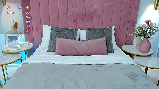 Snapshot of AlishaBel chatting on 09.26.25 AlishaBel online show from 09.26.25