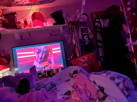 gurlnips online show from 02.02.25