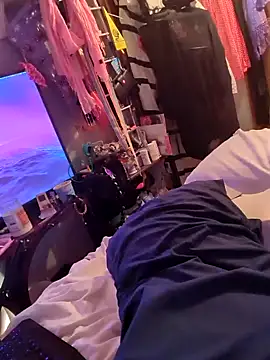 gurlnips online show from 02.09.25