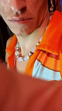 gurlnips online show from 09.12.25