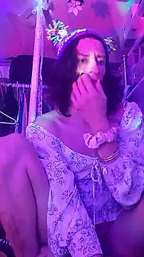 gurlnips online show from 10.12.25