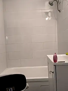 gurlnips online show from 02.10.26