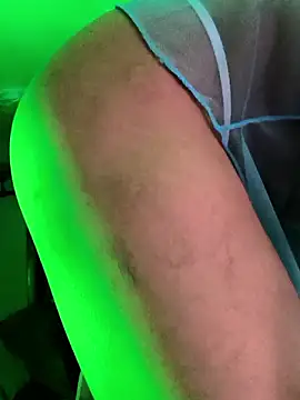 gurlnips online show from 02.24.26