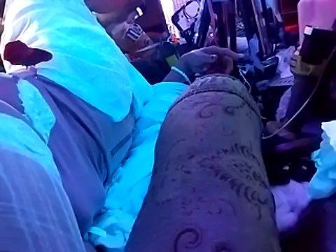 gurlnips online show from 04.12.26