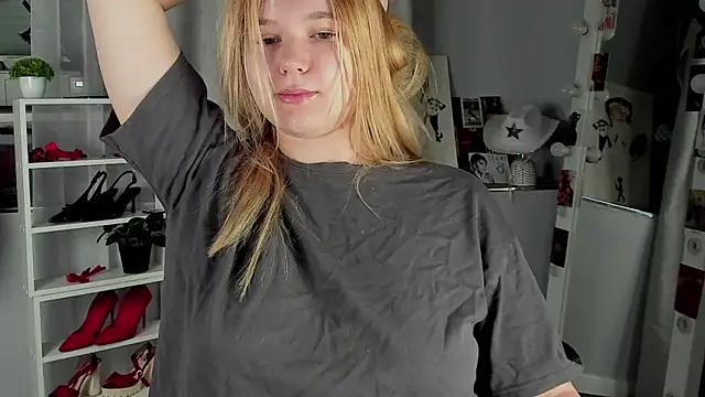 Rebecca Kelly online show from 11.15.25