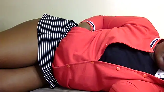 Snapshot of Sexxy_slim_honey chatting on 06.03.26 Sexxy slim honey online show from 06.03.26