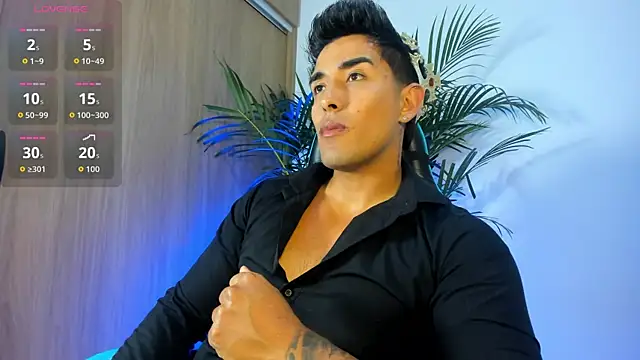 Snapshot of Alan_greek_1 chatting on 10.05.25 Alan greek 1 online show from 10.05.25