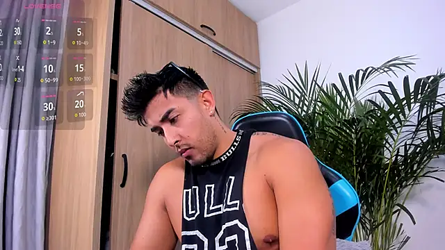 Snapshot of Alan_greek_1 chatting on 10.19.25 Alan greek 1 online show from 10.19.25