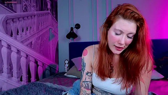 Liv Fay online show from 12.12.24