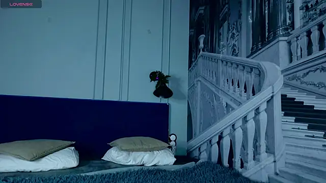 Liv Fay online show from 01.04.25