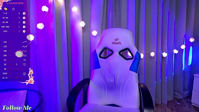 Liv Fay online show from 02.13.25