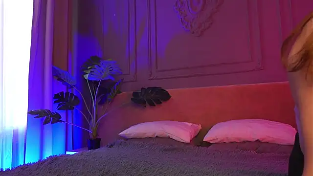 Liv Fay online show from 09.11.25