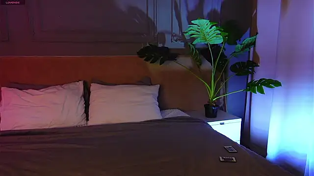 Liv Fay online show from 02.17.26