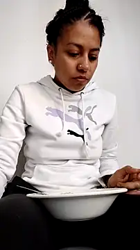 Tiphanydirty3 online show from 02.17.26