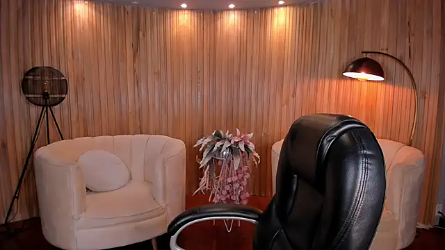 Snapshot of CelestePalmer_ chatting on 01.16.25 CelestePalmer online show from 01.16.25