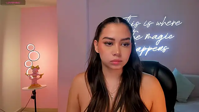 Snapshot of CelestePalmer_ chatting on 10.09.25 CelestePalmer online show from 10.09.25