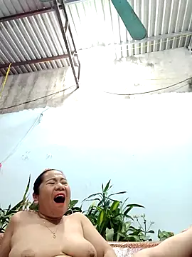 Queen 18200 online show from 02.28.25