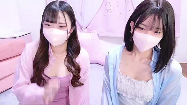 Snapshot of -Yuria- chatting on 01.12.25 -Yuria- online show from 01.12.25