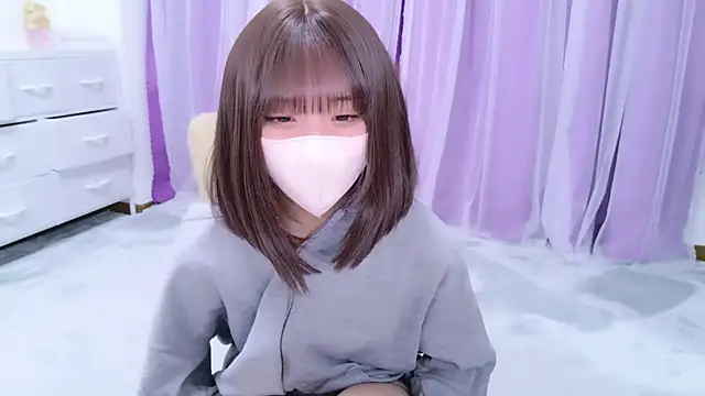 Snapshot of -Yuria- chatting on 02.25.25 -Yuria- online show from 02.25.25