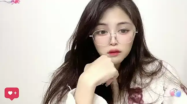 Snapshot of ---MIA--- chatting on 02.07.25 ---MIA--- online show from 02.07.25