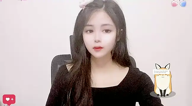 Snapshot of ---MIA--- chatting on 03.13.25 ---MIA--- online show from 03.13.25