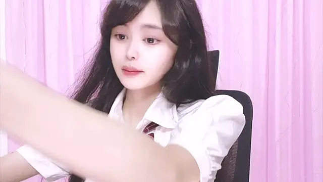 Snapshot of ---MIA--- chatting on 10.07.25 ---MIA--- online show from 10.07.25