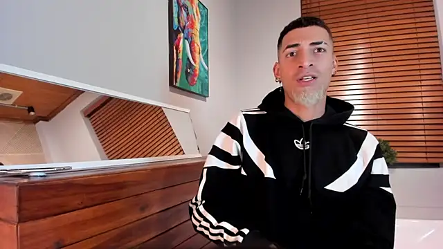 DrakeNeumann online show from 10.12.25