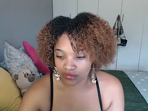 CREAMYCUPCAKExxx online show from 06.19.26