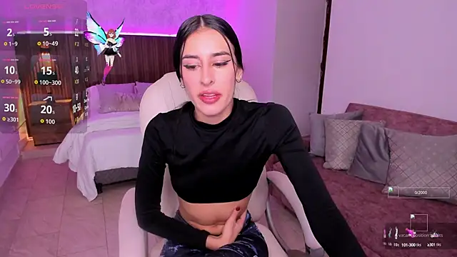 Snapshot of karlaa_james chatting on 10.06.25 karlaa james online show from 10.06.25