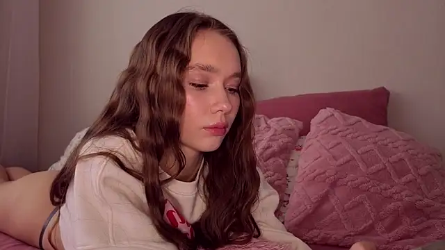 KateVon online show from 10.04.25