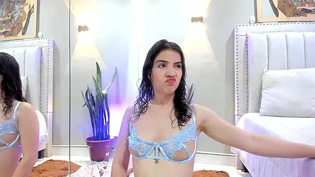 Miranda doll  online show from 11.17.25