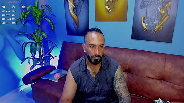 Snapshot of mr_maik chatting on 09.30.25 mr maik online show from 09.30.25