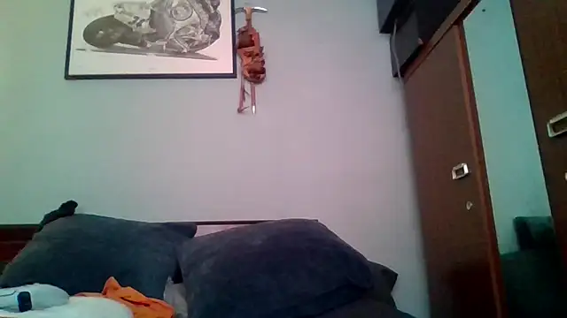 Snapshot of Tattooednakedguy chatting on 01.18.25 Tattooednakedguy online show from 01.18.25