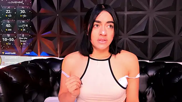 Snapshot of KasiaNoir_ chatting on 01.13.25 KasiaNoir online show from 01.13.25