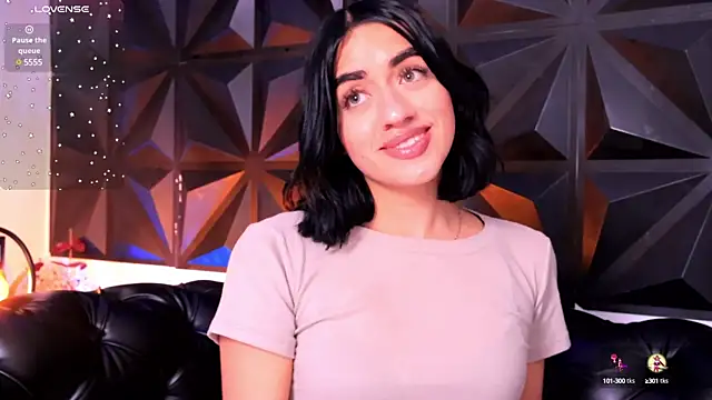 Snapshot of KasiaNoir_ chatting on 01.14.25 KasiaNoir online show from 01.14.25