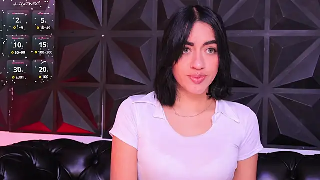 Snapshot of KasiaNoir_ chatting on 01.17.25 KasiaNoir online show from 01.17.25