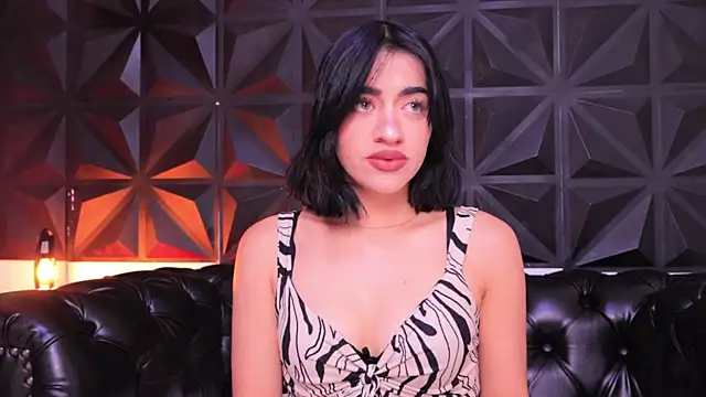 Snapshot of KasiaNoir_ chatting on 01.22.25 KasiaNoir online show from 01.22.25