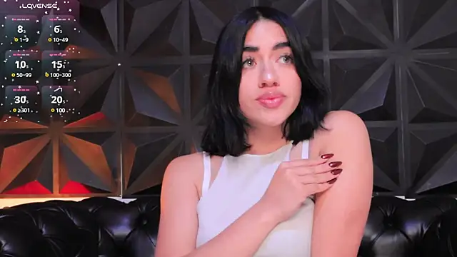 Snapshot of KasiaNoir_ chatting on 01.25.25 KasiaNoir online show from 01.25.25