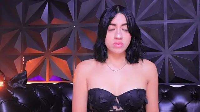 Snapshot of KasiaNoir_ chatting on 02.07.25 KasiaNoir online show from 02.07.25