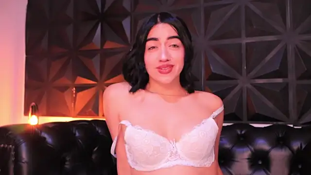 Snapshot of KasiaNoir_ chatting on 02.12.25 KasiaNoir online show from 02.12.25