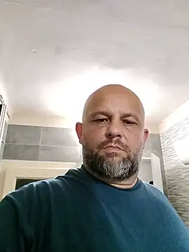 Snapshot of AlexandruCsaba chatting on 06.29.26 AlexandruCsaba online show from 06.29.26