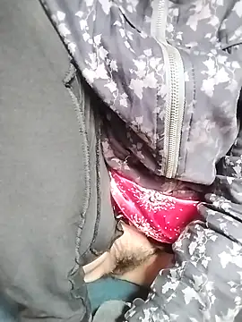 Snapshot of ngoclothingoc9en chatting on 03.19.25 ngoclothingoc9en online show from 03.19.25