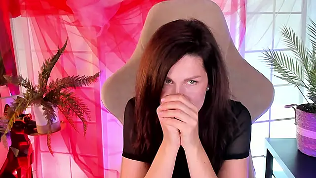 April o Nill online show from 11.14.25