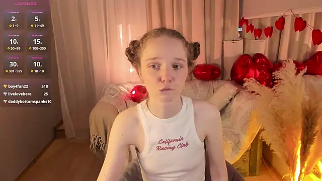  Rose Charming  online show from 02.14.25