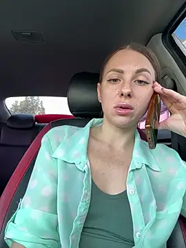 Snapshot of Marii_Ann chatting on 09.18.25 Marii Ann online show from 09.18.25