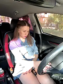 Snapshot of Marii_Ann chatting on 10.13.25 Marii Ann online show from 10.13.25